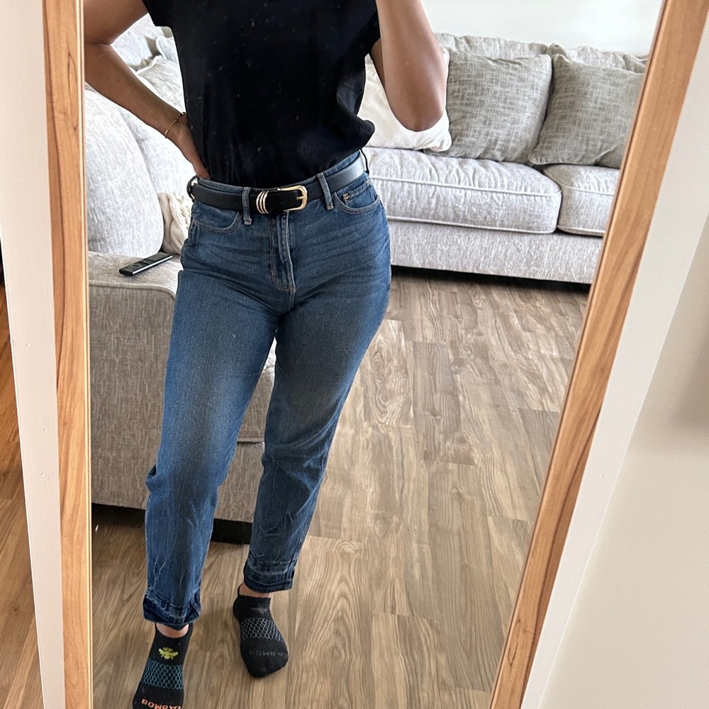 Hollister High Rise Mom Jeans SZ 1R Vintage Stretch Medium Dark Wash